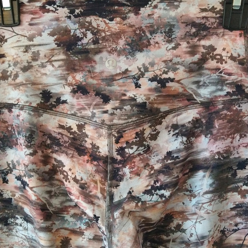 🔥Lululemon leggings, size 6 - Picture 7 of 10